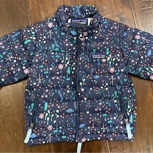 Patagonia Girls’ Down Sweater Floral Puffer Jacket in Size 2T EUC